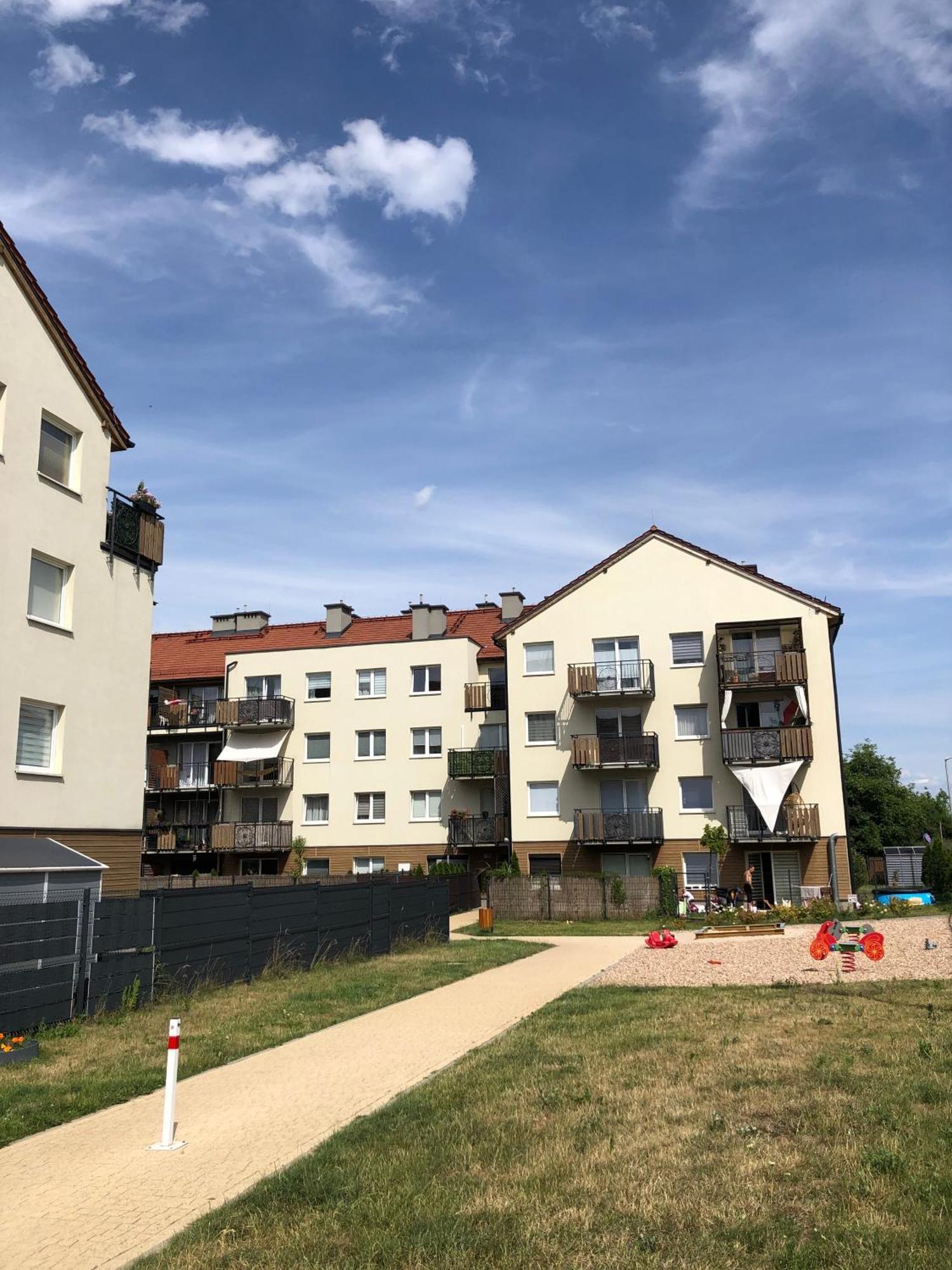 Urocze Mieszkanie Z Ogrodkiem I Bezplatny Parking 弗罗茨瓦夫 外观 照片